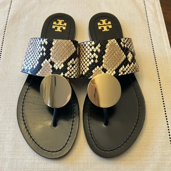 Tory Burch Flat Sandals Size 8 1/2 NWOT - Picture 3 of 11
